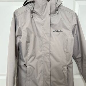 Columbia Women's Gray Ski Jacket